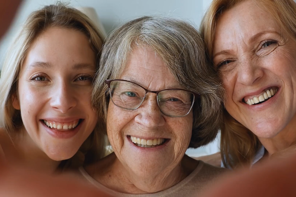 multigenerational-women.png